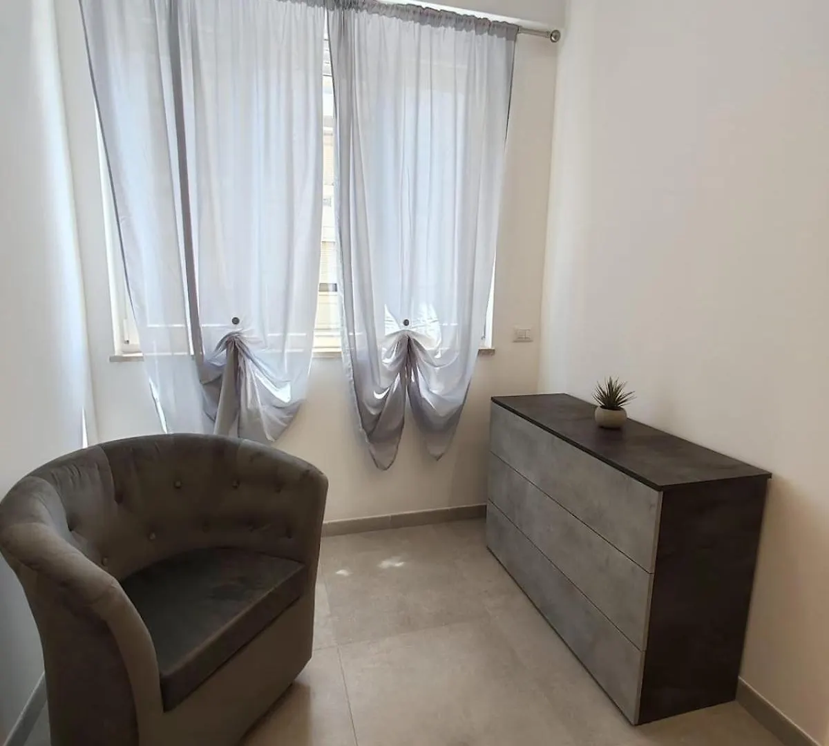 Apartamento Emam Al Centro 150Mt Dal Mare E La Metro A2 Passi Lido di Ostia