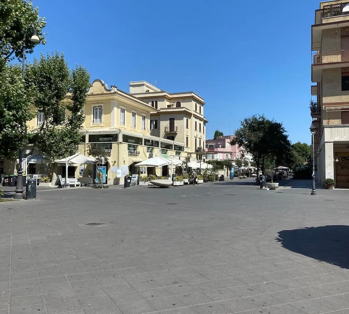 Emam Al Centro 150Mt Dal Mare E La Metro A2 Passi Apartment Lido di Ostia
