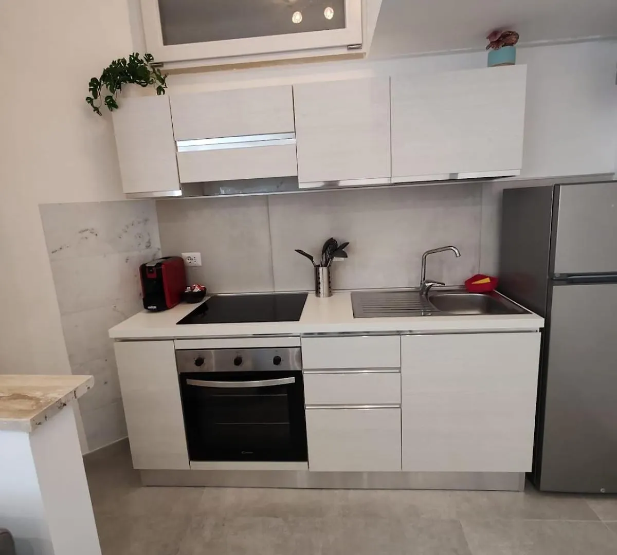 Emam Al Centro 150Mt Dal Mare E La Metro A2 Passi Apartment Lido di Ostia 0*,  Italy